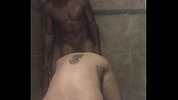Preview 4 of Papa Frend - Rae Roxoff Interracial shower scene