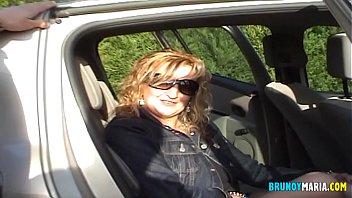 Preview 1 of Shering Wife Porn - El CULO del guapo YOGURIN Follado por mi MUJER. Le Ponia Cahonda la Idea
