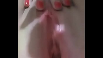Preview 2 of Are Psex - Roberta caliente se masturba