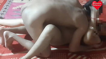Preview 2 of Hot Mom Crazy Fucking - बीवी की ऐसी चुदाई की पत्नी के पेट में दर्द कर दिया