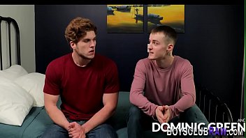 Preview 1 of Mom And San Sex Tube8 Video Free - Gay hunk gets butt fucked bareback