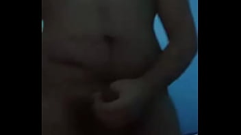 Preview 4 of Avvv - Hetero se desviste para mi