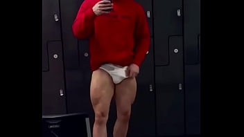 Preview 4 of Store Atedant - Morning leg day