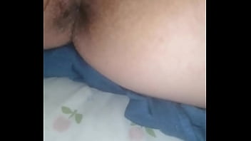 Preview 1 of Uma Fake Black - Chilena votando mi leche