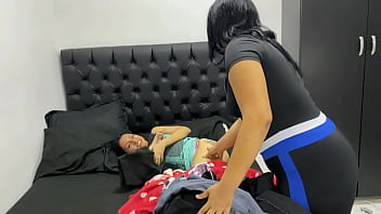 Preview 1 of Black Licked Squirting - mi hijastra tiene unas tetas muy lindas y le digo que me las deje tocas me excito y le pido follar su co&ntilde_o