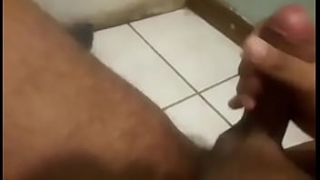 Preview 2 of Janda Gemuk Indon - sacando lechita fresca / pumping fresh cum