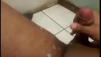 Preview 3 of Janda Gemuk Indon - sacando lechita fresca / pumping fresh cum