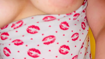 Preview 3 of Very Buttscom - Esposa Puta Sola en Casa Se Deja Manosear Y Follar Por El Hermanastro De Su Marido Le Encanta La Verga A Esta Zorra Latina 2 FULL ON SHEER / XRED
