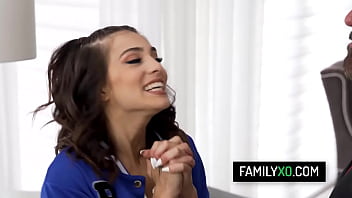 Preview 1 of Petite Fille Flexy - Sneaky latina stepdaughter fucks with her stepdad for a game ticket - Sofie Reyez,  Vivianne DeSilva