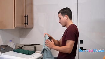 Preview 2 of First Time Sex Virgin Girl Df6 - Step Sisters Feed Blindfolded Guy Their Pussy Juice