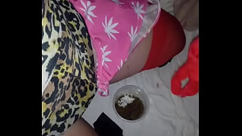 Preview 1 of Mature Curvy Nude Solo - cdzinha maconheira