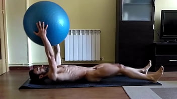 Preview 1 of Big Penis Boys Make Mom Cry - Me PAJEO despu&eacute_s del entrenamiento
