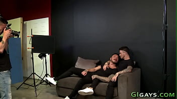 Preview 1 of Sex Arabis Porno Sesli - Tattooed hottie 3way fucking
