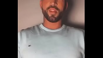 Preview 1 of Patas Enanas - Verification video