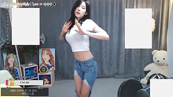 Preview 4 of Sopie Dee Brazess - G&aacute_i H&agrave_n Quốc nhảy h&ocirc_m nay t&ocirc_i thế n&agrave_o