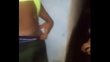 Preview 2 of Chainish Video - Flagra do Mauro de JF de dona Sinh&aacute_ chupando Pomba-Flagras em geral