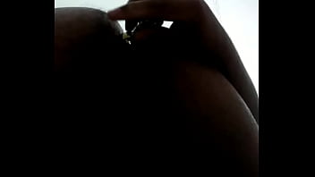 Preview 2 of Yua Ariga In Yua Gets Oiled Up - Aburrido