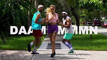Preview 4 of Memmingen Partnersuche - BANGBROS - Jogging MILF Stephanie Love Catches The Attention Of Brickzilla &amp_ Dwayne Foxxx