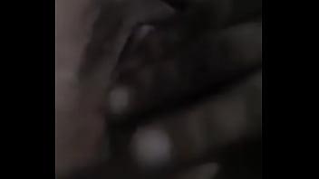 Preview 2 of Amateurc Clas - Charapita cachera se mete el dedo