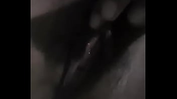 Preview 1 of Amateurc Clas - Charapita cachera se mete el dedo