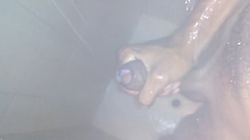 Preview 4 of College Girl Jenny Hendrix - Pajeandome en la ducha