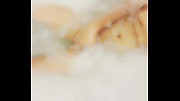 Preview 1 of Teaching To Ware Sare - Super cute Phillipina caught masterbating in the tub