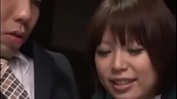 Preview 3 of Oboj Siso Sex - Extra&ntilde_o seduce y coje a colegiala en el bus 3