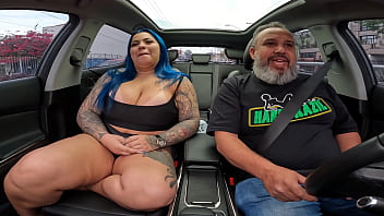 Preview 2 of Lela Muslim Porn - Cheeky Bunny com peitos e bunda gigantes aprontando nas ruas peladinha
