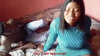 Preview 3 of Fututaria Dick Girl - I told my husband I was going to the market but I went to my boyfriend house for threesome