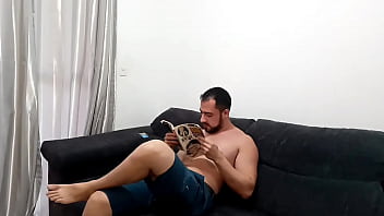 Preview 1 of Donet - DESCOBRIU QUE O NAMORADO TINHA TRAIDO E OLHA O QUE A SAFADA FEZ