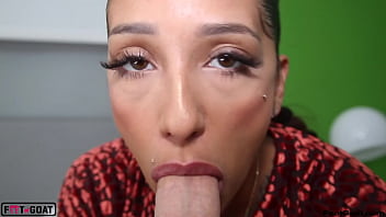Preview 1 of Young Milf Homemade - I just told her she had pretty eyes then she gave me head with sexy tatted Brazilian Stefania Mafra