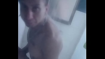Preview 2 of Really Tired Xxxcom - En la regadera