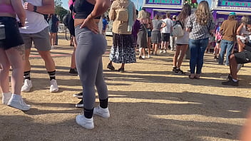 Preview 3 of Big Chast Red - Grey Leggings Latina Booty Candid