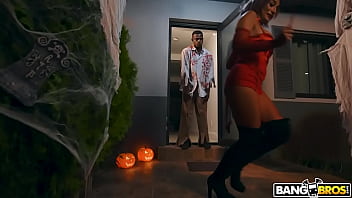 Preview 2 of Battle Of Sluts - A Zombie Swalloween