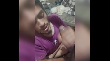 Preview 2 of Paki Boobs 4mp - Cadeirante viadinho mamando a rola gigante do preto