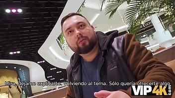 Preview 1 of Toilet Sexvideo - VIP4K. Hunter se folla a una hermosa pelirroja en el ba&ntilde_o p&uacute_blico