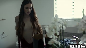 Preview 2 of Old Men Beby - Sexy big ass teen stepdaughter Hazel Moore seduced her big dick stepdad