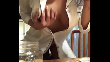 Preview 4 of Celestexxx - Colazione con cazzone