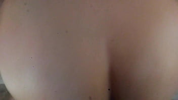 Preview 3 of Pussycxx - Metendo firme no sof&aacute_ na amiga que conheci no badoo