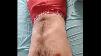 Preview 1 of Twink Latino Baby - Pau marcado e latejando dentro da cueca do peludo