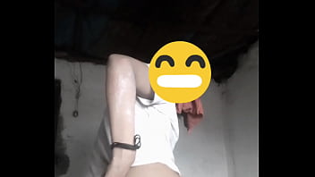 Preview 2 of Sax With Milk - Moviendo Mis NALGAS