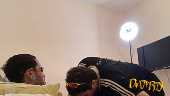 Preview 3 of Hot Teen Silk Pajams - Dois moleque tatuado de lupa se comendo no maior tes&atilde_o (COMPLETO NO RED)