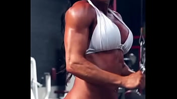 Preview 2 of Prono Tunis - Your favorite muscle mommy is back! I have to start going to the gym again soon after a long break... I have missed it soo...