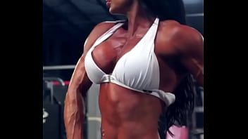 Preview 4 of Prono Tunis - Your favorite muscle mommy is back! I have to start going to the gym again soon after a long break... I have missed it soo...