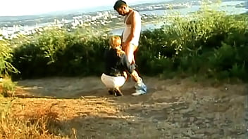 Preview 3 of Pumping Train - Mujer Mayor Tiene Sexo en Publico con un Hombre Joven