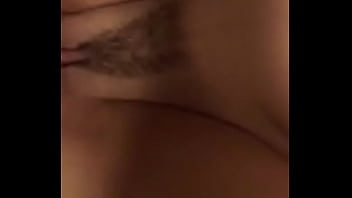 Preview 4 of Gang Blowing - Compa&ntilde_era  del hostal no alcanzo a  depilarse y es cojida por joven  hu&eacute_sped  y se  la mete rico