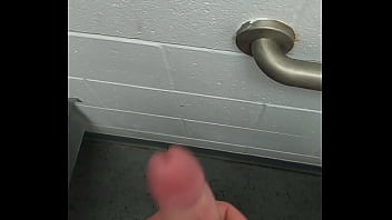Preview 1 of Evaamazingtiexx - A m o56.... Pulsating dick after thick Load !
