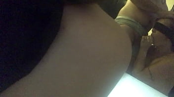 Preview 3 of Ebony Fox - Boquete novinha vendada