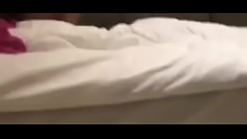Preview 3 of Porno Yg Viral Di Wa - Esposa safada cavalgando no pau do novinho e o corno filmando e se acabando na punheta.