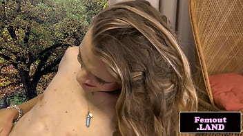 Preview 2 of Big Booty Black Nerd - Sexy blonde trans chick jerking off